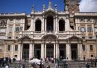 Базилика Санта Мария Маджоре в городе Рим в Италии. Центральный фасад